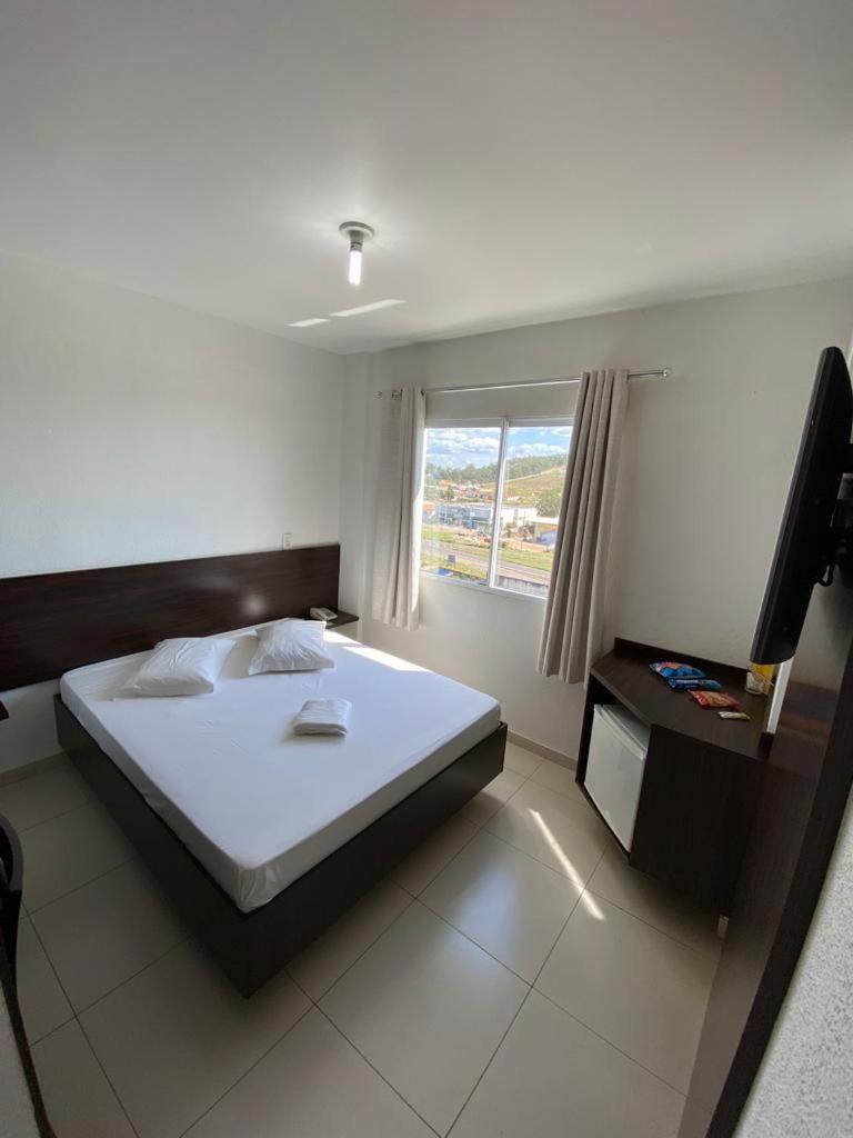Hotel Rota Do Sol Patrocínio Extérieur photo